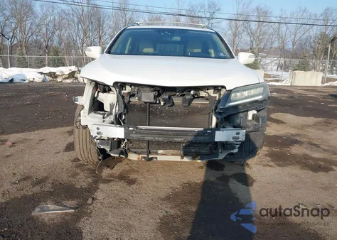 2016 Acura Rdx Advance Package z USA, uszkodzony, nr VIN 5J8TB4H71GL009896